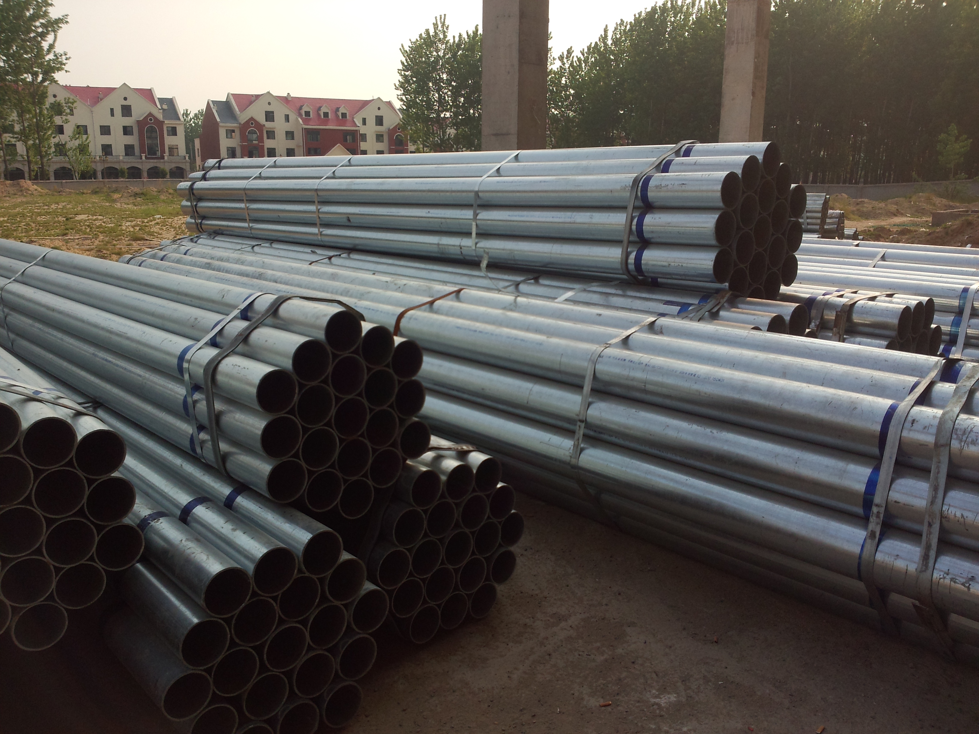 西昌建筑鋼材繼續調整 市場謹慎觀望